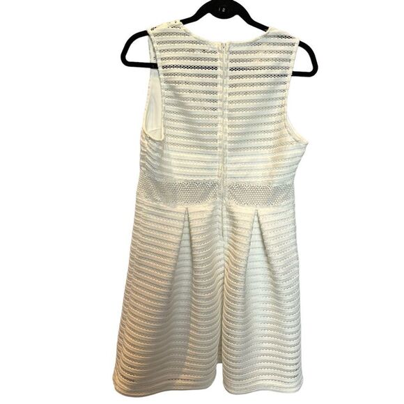 Beautiful Cream Dress Francesca's Size Large Sleeveless V neck - Picture 3 of 15